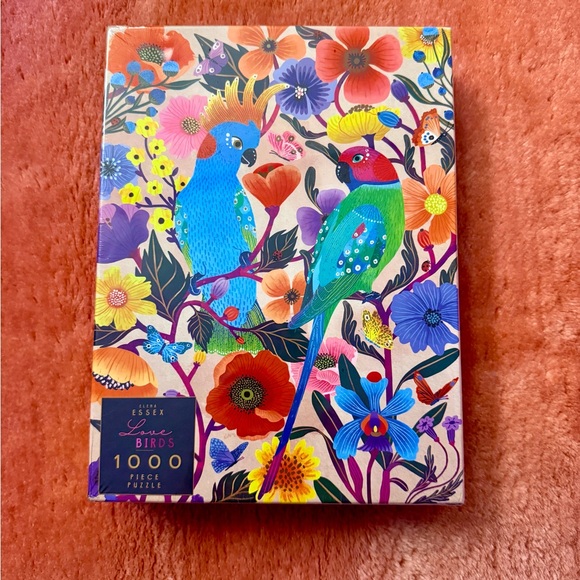 Elena Essex Other - SOLD
NWT Elena Essex Love Birds 1000 Piece puzzle